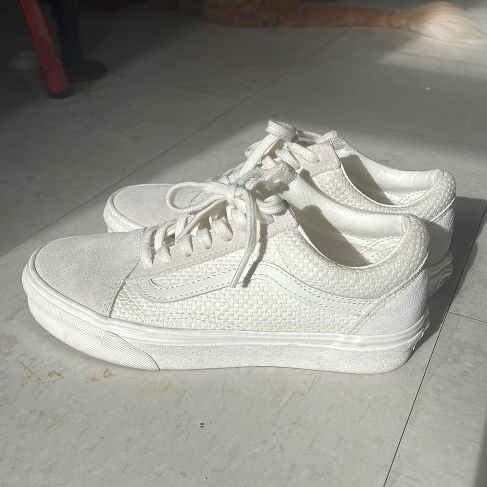 Old Skool Vans cream off white textured